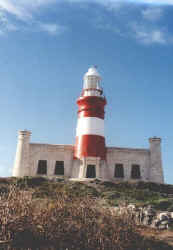 Cape L'Agulhas Lighthouse.jpg (55502 bytes)